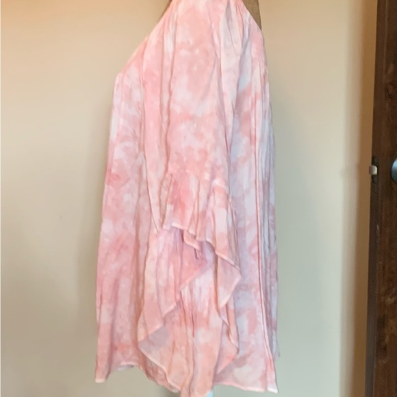 LAST ONE! Fun pink plus top-New! - Picture 2 of 4